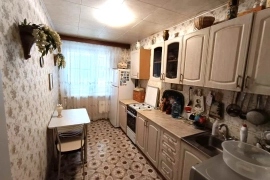 Продам 3 к/к, Полевая, 1