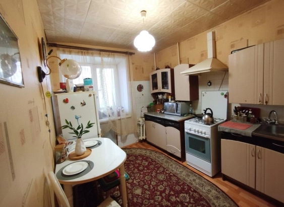 Продам 2к/к Ярославль, Труфанова, 21