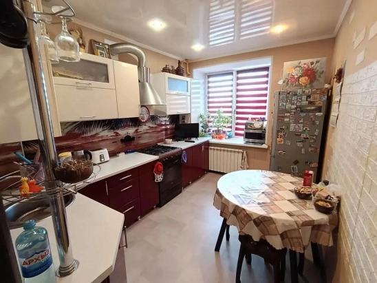 Продается тёплая 2-комнатная квартира на 1 этаже, 69 м²