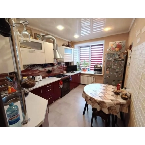 Продается тёплая 2-комнатная квартира на 1 этаже, 69 м²