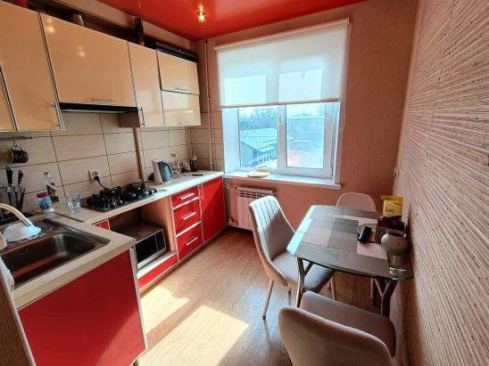 Продаю 2 кв. н.п. с ремонтом