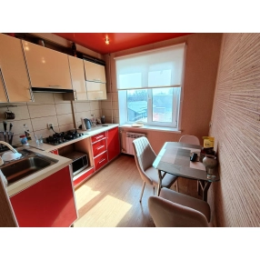 Продаю 2 кв. н.п. с ремонтом