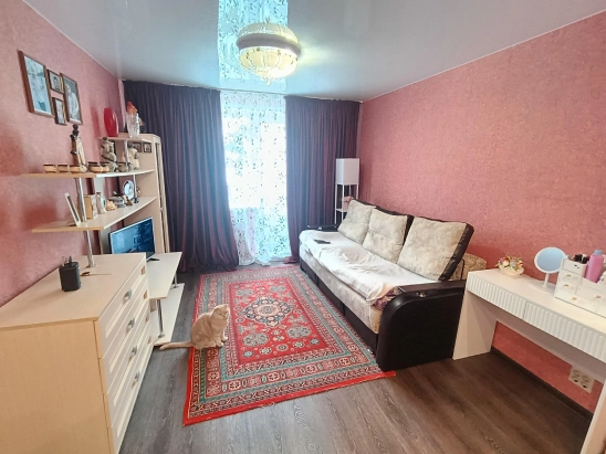 Продам 1к/к, Кирова, 32