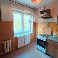 2-к. квартира, 42 м², 2/4 эт.