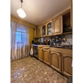 Продам 2к/к, пр. Революции, 44